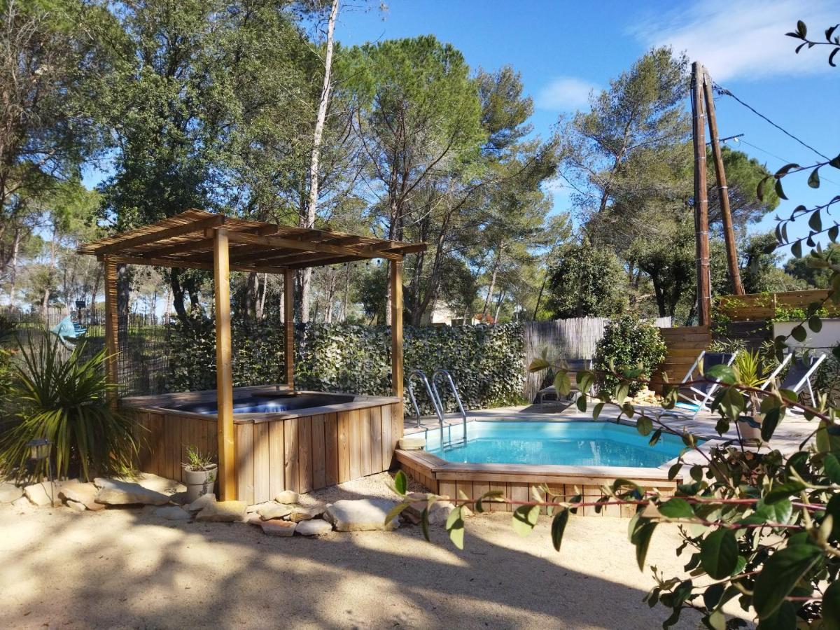 MAISON 5 Personnes EN GARRIGUE - PISCINE-SPA PRIVÉ Langlade Exterior foto
